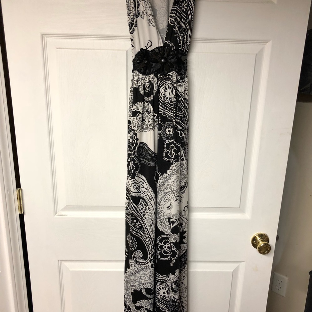 Black Rhinestones - Picture 2 of 3